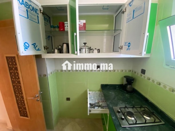 appartements-a-louer-a-chefchaouen-3-pieces-confortables-salon-traditionnel-et-systeme-dantenne-parabolique-big-7