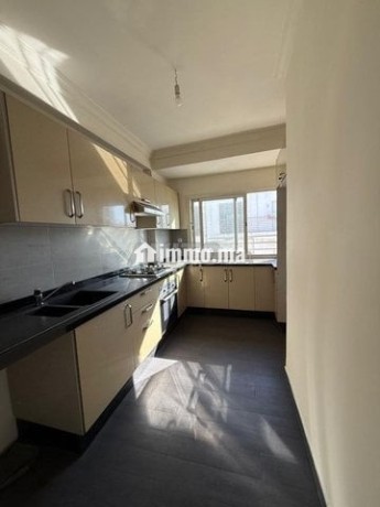 appartement-a-louer-80-m2-a-casablanca-big-5