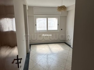 Superbe appartement à louer à Agdal. 2 pièces. Garage et terrasse - Appartement à louer - Rabat