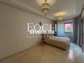 Spacieux, confortable, sobre - Appartement à louer - Marrakech