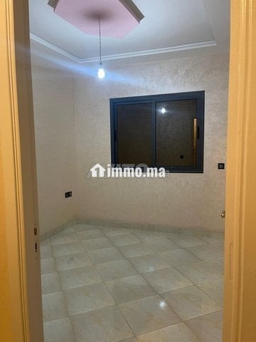 شقة للكراء قريبة من جميع المرافق - Location Immobilier - Settat - photo 3