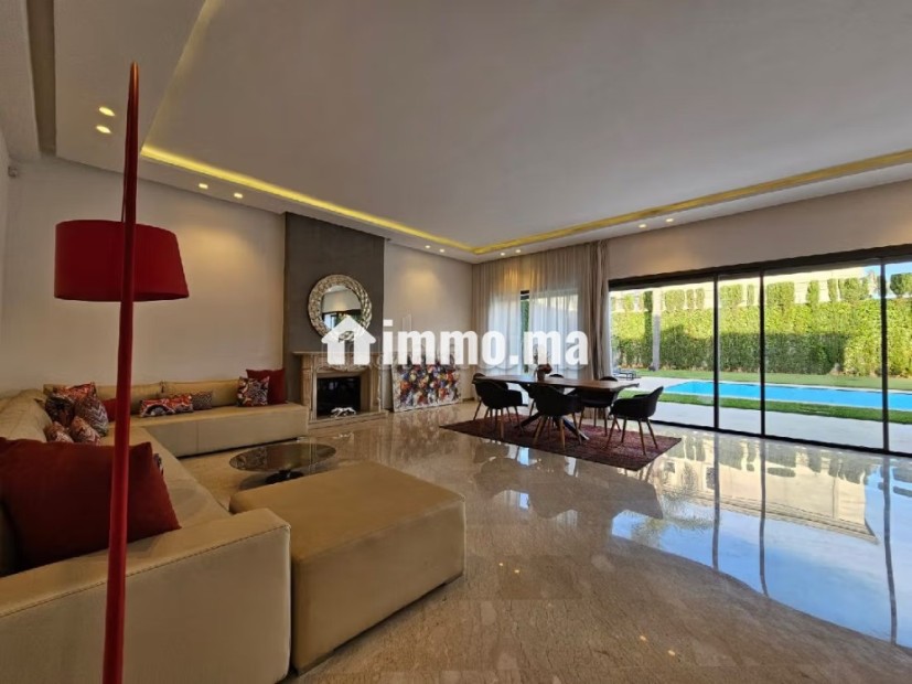 Californie, Villa éclatante avec piscine privée - Location Immobilier - Casablanca - photo 4