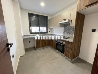 Apt 2 faces Cheikh Khalifa, UM6SS شقة بواجهتين - Appartement à louer - Casablanca