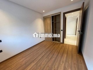 Apt 2 faces Cheikh Khalifa, UM6SS شقة بواجهتين - Appartement à louer - Casablanca