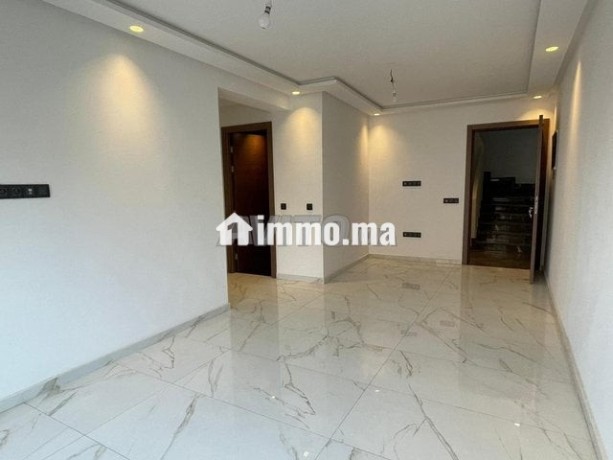 apt-2-faces-cheikh-khalifa-um6ss-shk-boaghtyn-big-1