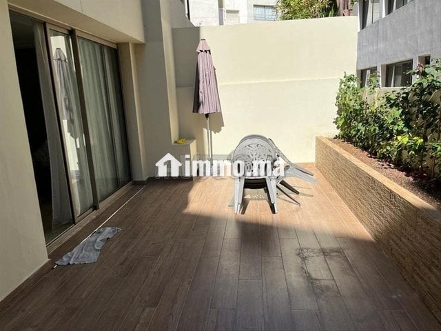 STUDIO MEUBLÉ AVEC TERRASSE À LOUER À RACINE - Location Immobilier - Casablanca - photo 1