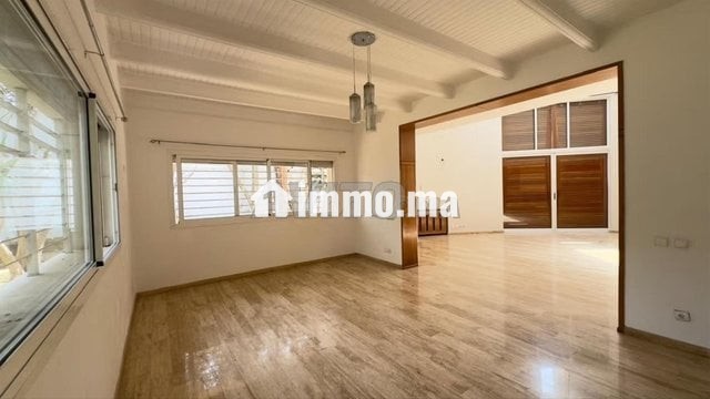 VILLA AVEC PISCINE À LOUER À OASISS - Location Immobilier - Casablanca - photo 3
