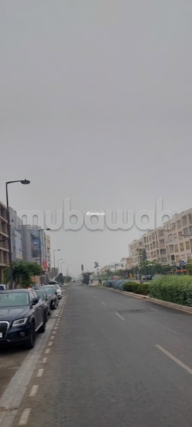 Vente d'un bel appartement à Riad Salam. 3 grandes pièces. Environnement calme avec vue sur la montagne, porte blindée - Vente Immobilier - Agadir - photo 1
