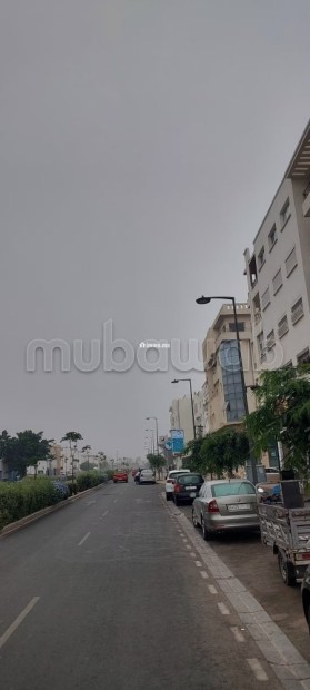 Vente d'un bel appartement à Riad Salam. 3 grandes pièces. Environnement calme avec vue sur la montagne, porte blindée - Vente Immobilier - Agadir - photo 2