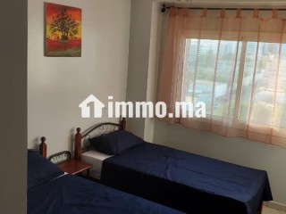 Vente d'un bel appartement à Riad Salam. 3 grandes pièces. Environnement calme avec vue sur la montagne, porte blindée - Appartement à vendre - Agadir