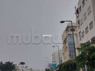 Vente d'un bel appartement à Riad Salam. 3 grandes pièces. Environnement calme avec vue sur la montagne, porte blindée - Appartement à vendre - Agadir