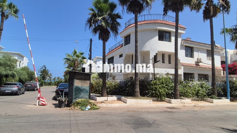 Villa Ain Diab, impasse, côté Anfa Place - Location Immobilier - Casablanca - photo 1