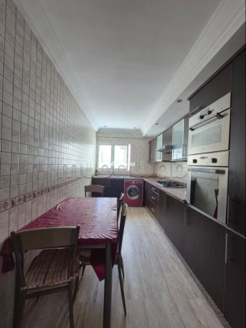 a-louer-beau-appt-meuble-3ch-gauthier-big-11