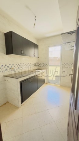 vente-dun-bel-appartement-a-mesnana-3-pieces-double-vitrage-et-porte-blindee-big-2