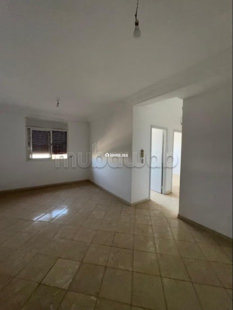 Très bel appartement en location à Oulfa. 2 belles chambres. Grand balcon - Location Immobilier - Casablanca - photo 2