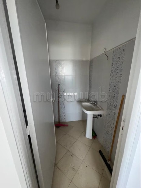 Très bel appartement en location à Oulfa. 2 belles chambres. Grand balcon - Location Immobilier - Casablanca - photo 7