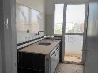 Très bel appartement en location à Oulfa. 2 belles chambres. Grand balcon - Appartement à louer - Casablanca