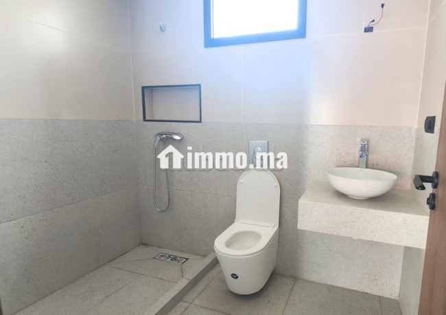 studio-neuf-61m2-4e-etg-terrasse-et-balcon-maarif-big-8