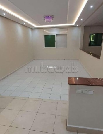 appartement-en-vente-a-diour-jamaa-3-pieces-service-de-concierge-et-climatisation-big-0
