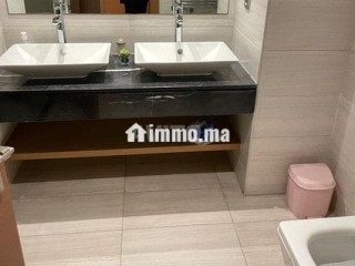 Bel appartement meublé a cfc - Appartement à louer - Casablanca