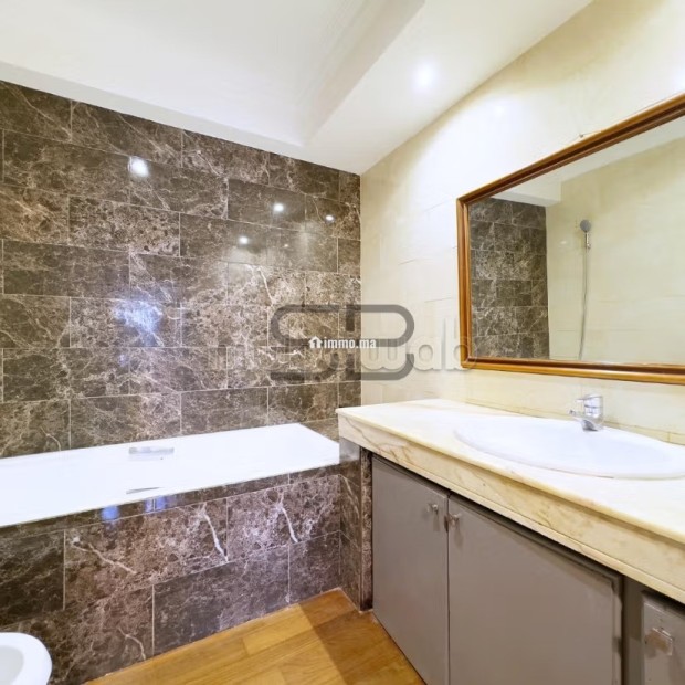 Appartement à louer au cœur de Racine - Location Immobilier - Casablanca - photo 5