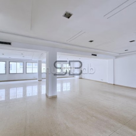 bureau-premium-a-la-location-big-2