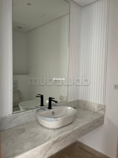 Superbe rez de jardin de 160 m² à Louer - Location Immobilier - Autre - photo 5
