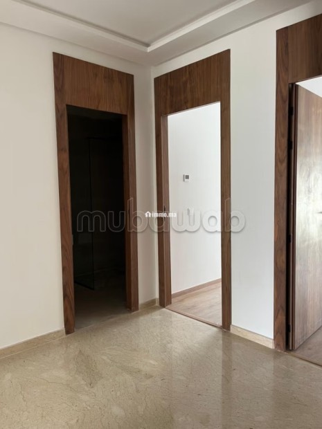 Superbe rez de jardin de 160 m² à Louer - Location Immobilier - Autre - photo 6