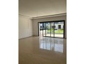 superbe-rez-de-jardin-de-160-m2-a-louer-small-15