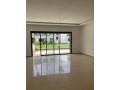 superbe-rez-de-jardin-de-160-m2-a-louer-small-16