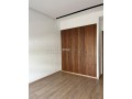 superbe-rez-de-jardin-de-160-m2-a-louer-small-2