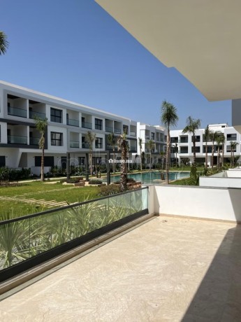 superbe-rez-de-jardin-de-160-m2-a-louer-big-19