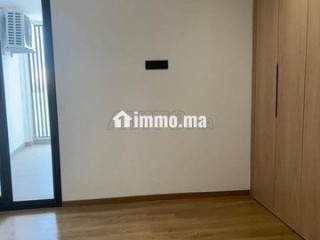 Studio vide neuf maarif rue de jura - Appartement à louer - Casablanca