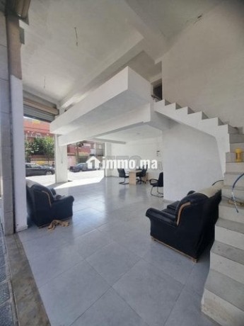 local-commercial-2-facades-magasins-a-casablanca-big-1