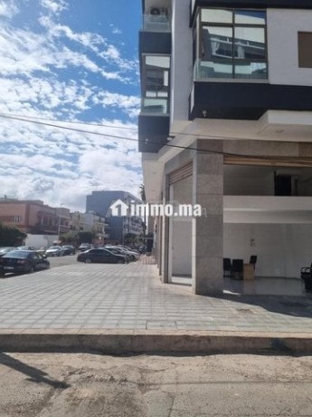 local-commercial-2-facades-magasins-a-casablanca-big-5