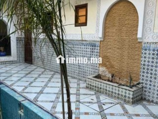 Beau Riad Titré à 7 minutes de la place - Villa à vendre - Marrakech