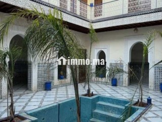 Beau Riad Titré à 7 minutes de la place - Villa à vendre - Marrakech