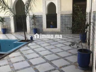 Beau Riad Titré à 7 minutes de la place - Villa à vendre - Marrakech