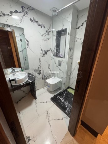 studio-vide-a-louer-55-m2-a-casablanca-big-2