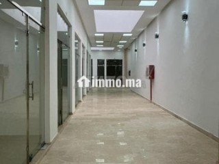 Boutique de11 m² kissariat salima3 - Local commercial à vendre - Sale