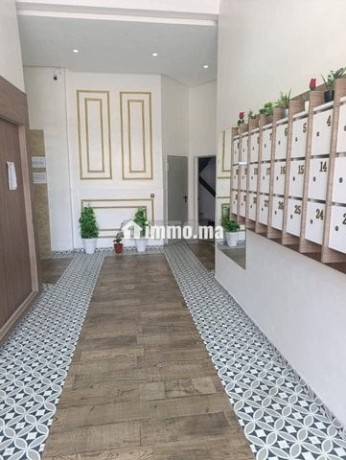 apparemment-location-big-3