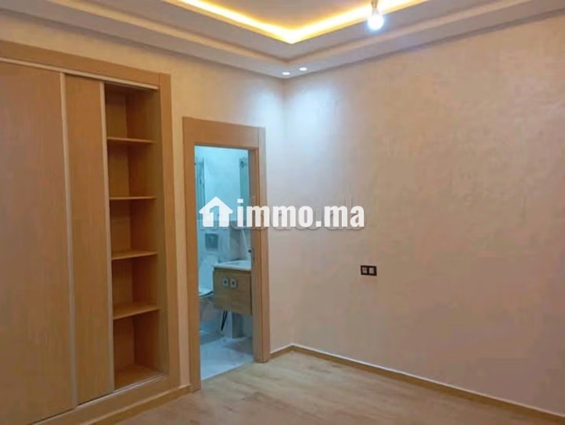 Appartement à l'achat à Hamria. 3 chambres agréables. Porte blindée, antenne parabolique - Vente Immobilier - Meknes - photo 5