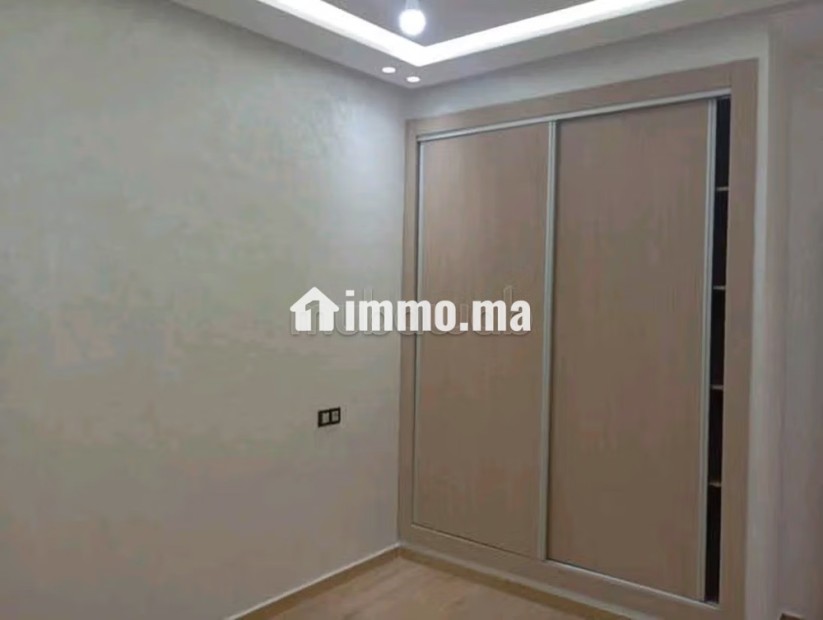 Appartement à l'achat à Hamria. 3 chambres agréables. Porte blindée, antenne parabolique - Vente Immobilier - Meknes - photo 7