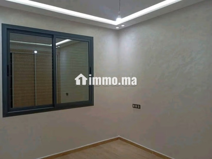 Appartement à l'achat à Hamria. 3 chambres agréables. Porte blindée, antenne parabolique - Vente Immobilier - Meknes - photo 8