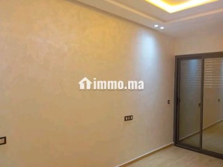 Appartement à l'achat à Hamria. 3 chambres agréables. Porte blindée, antenne parabolique - Appartement à vendre - Meknes