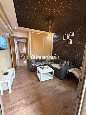 joli-appartement-2-chambres-meuble-big-3