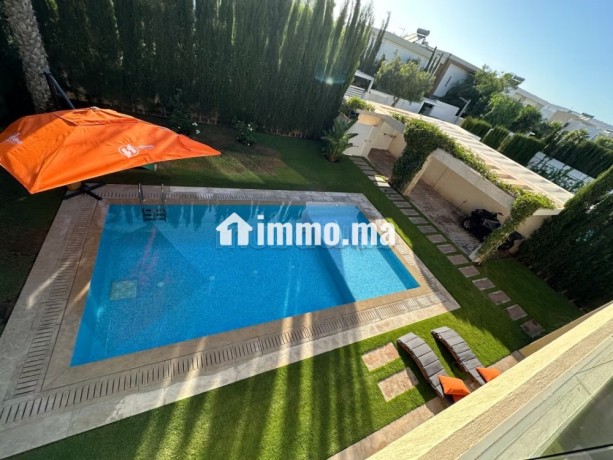 location-villa-de-haut-standing-a-taghazout-surface-totale-620-m2-antenne-parabolique-residence-securisee-big-0