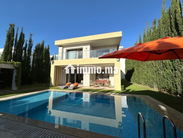 location-villa-de-haut-standing-a-taghazout-surface-totale-620-m2-antenne-parabolique-residence-securisee-big-4