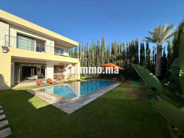 location-villa-de-haut-standing-a-taghazout-surface-totale-620-m2-antenne-parabolique-residence-securisee-big-5