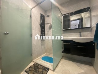 Appartement de vacances à louer en Centre. Superficie 90 m². Système de parabole et salon marocain - Appartement à vendre - Fes